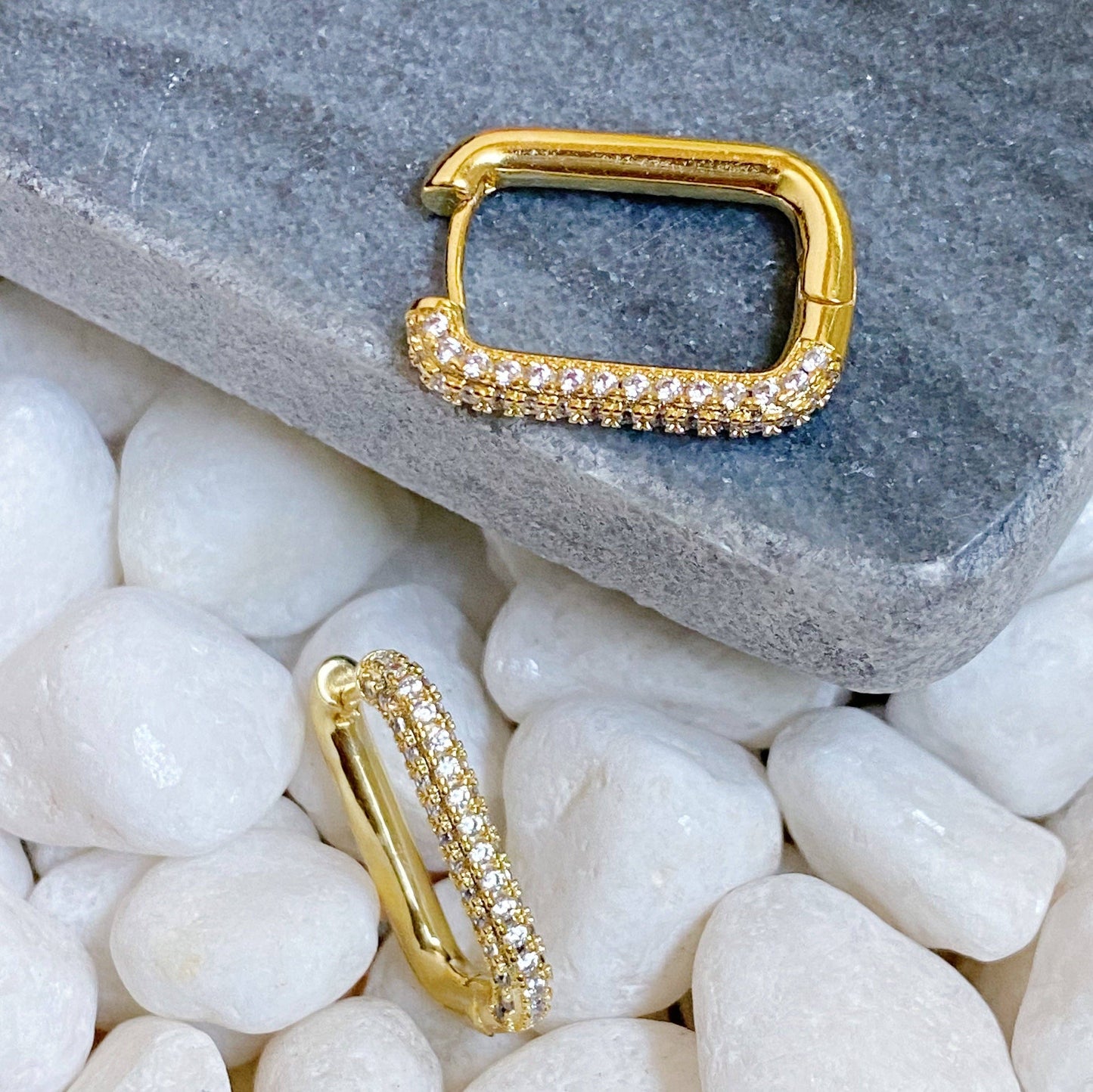 So Chic Earrings